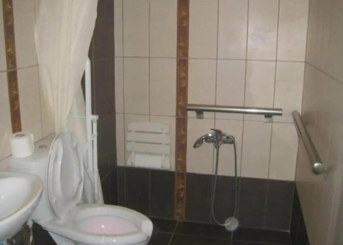 9 Queens Spa Hotel