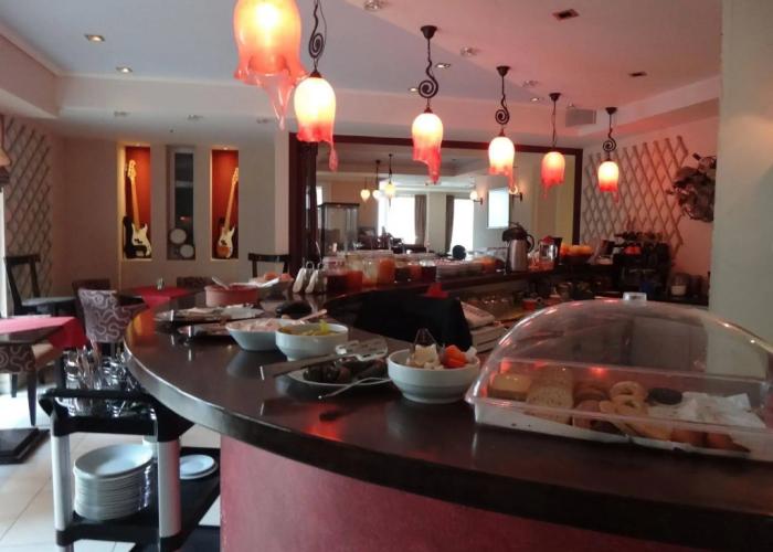9 Queens Spa Hotel