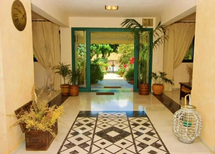 Sagini Hotel