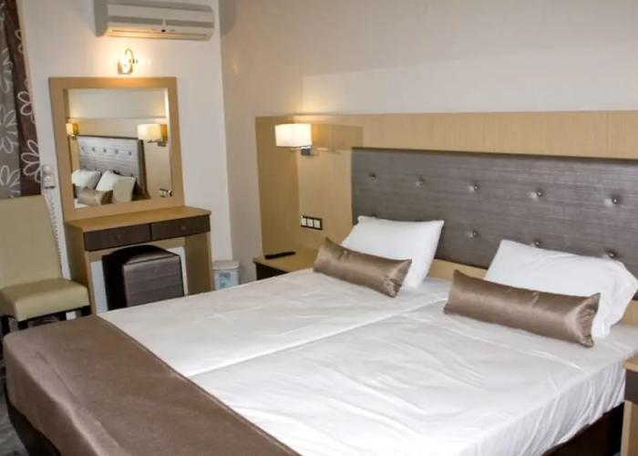 Hotel Lintzi