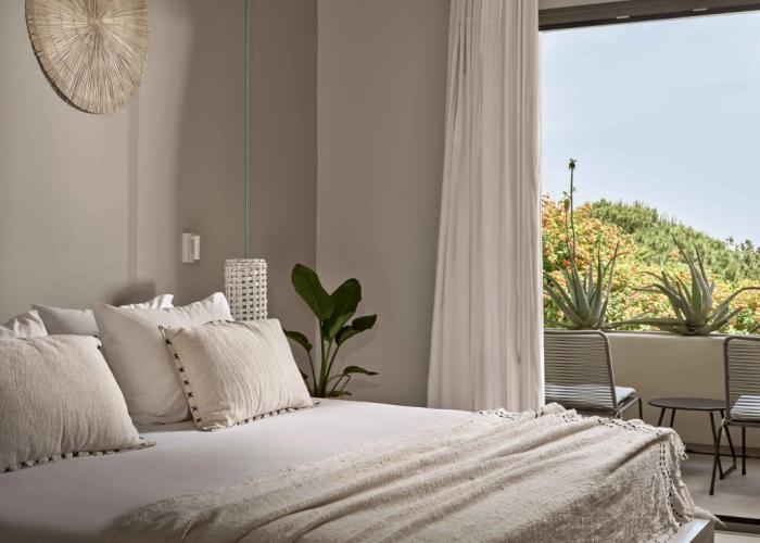 The Bay Hotel & Suites