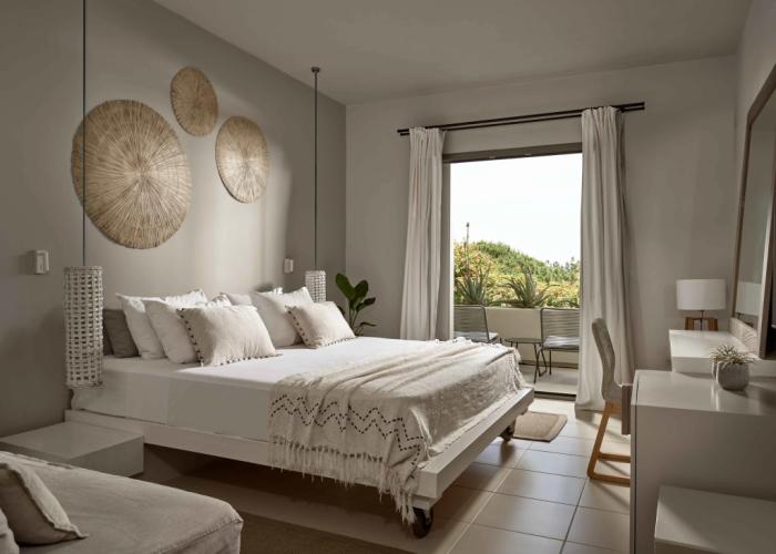 The Bay Hotel & Suites