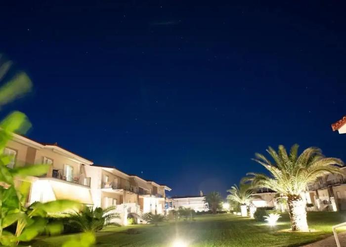 Ionion Beach Apartment Hotel