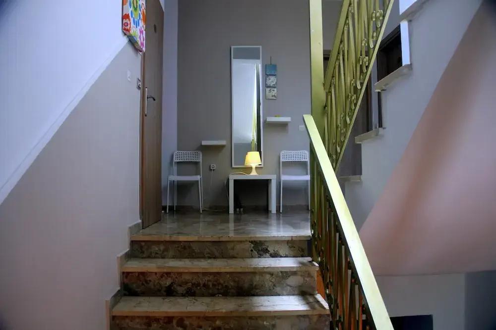 фото Giota Rooms