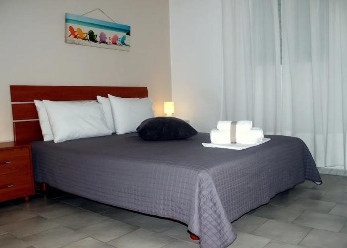 Giota Rooms
