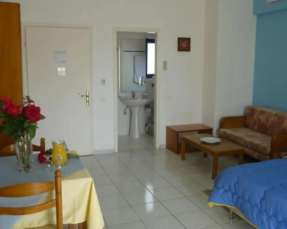 фото Oasis Hotel Kyparissia