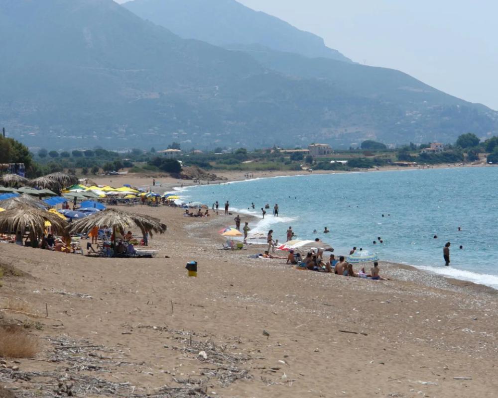 фото Oasis Hotel Kyparissia