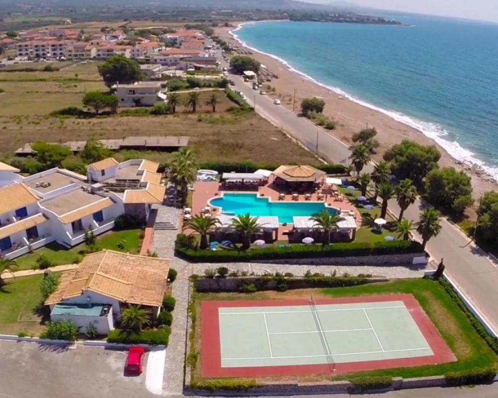 фото Oasis Hotel Kyparissia