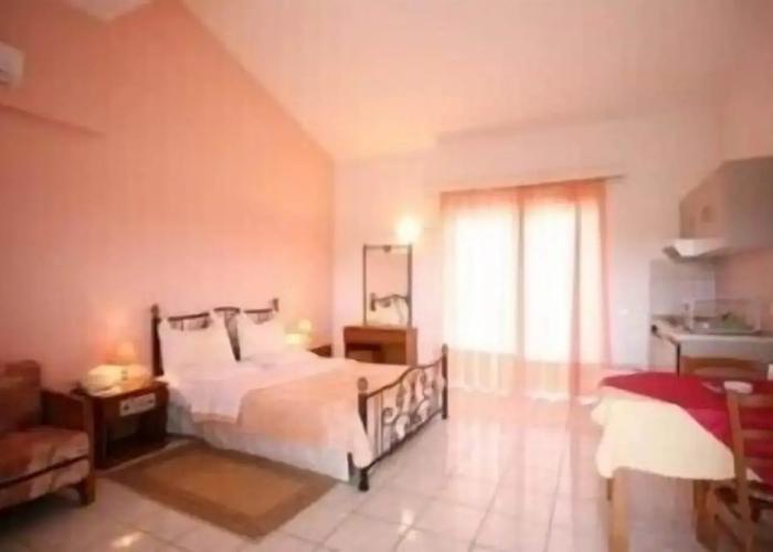 Oasis Hotel Kyparissia