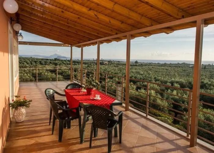Seaview Flat In An Olive Grove By The Beach