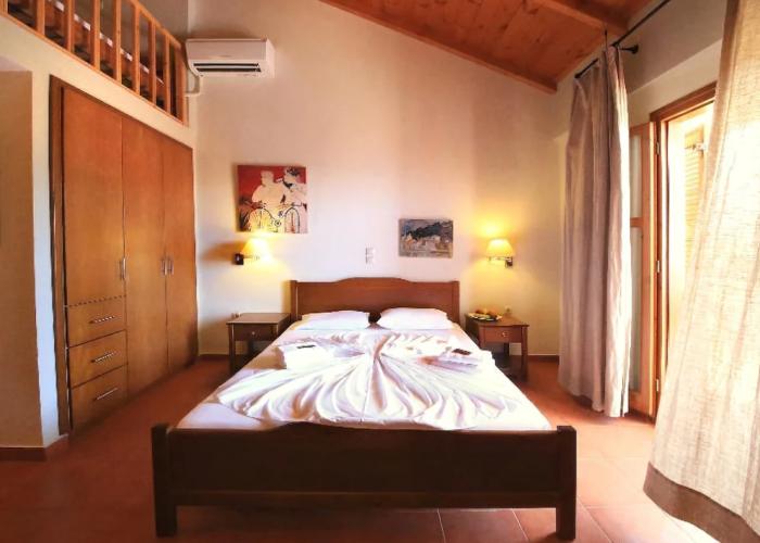 Hotel Xenios