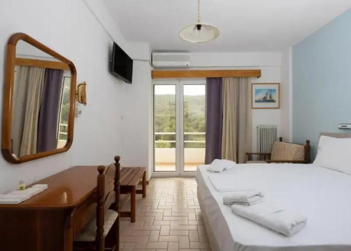 Kardamili Beach Hotel
