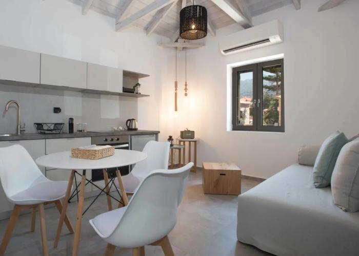 Calme Suites Mani
