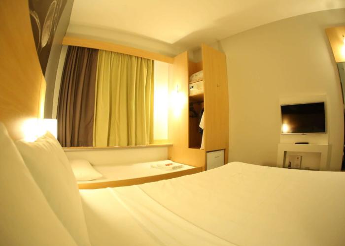 ibis Jatai