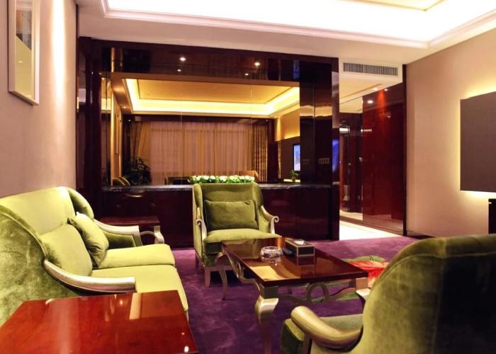 Riverside International Hotel