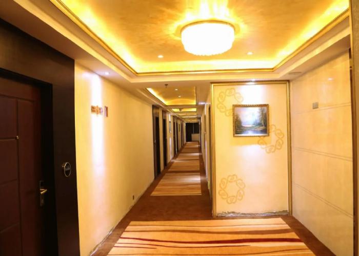 Tyrone Le Grand Large Hotel