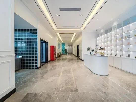 Xana Hotelle (Wuzhou Teng County Weilin City Plaza)