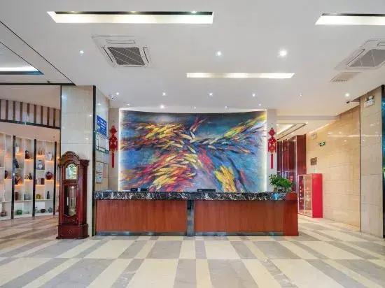 Huaying Wanrun Hotel