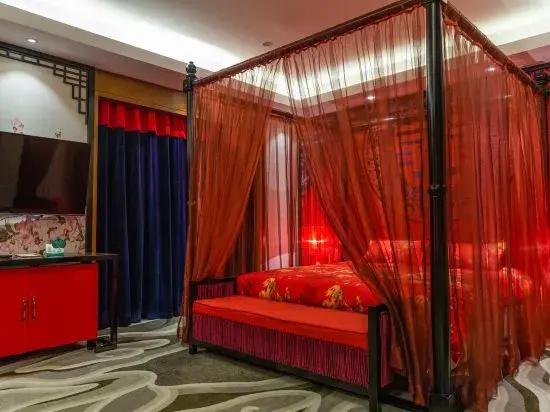 Xidu Crystal Hotel (Siping Xinghong Road)