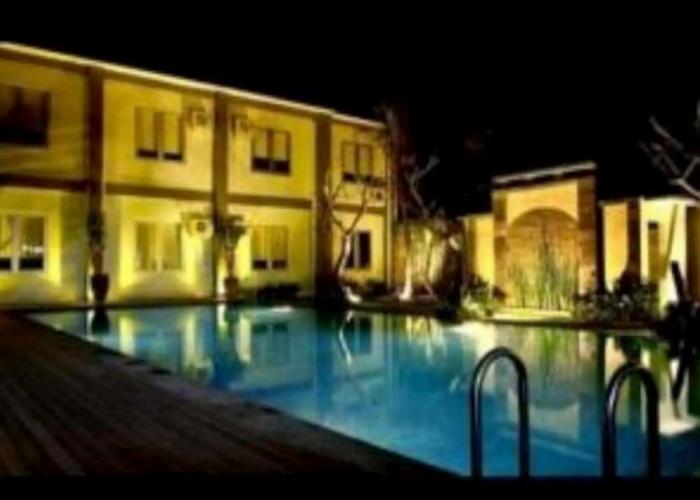 Grand Royal BIL Hotel