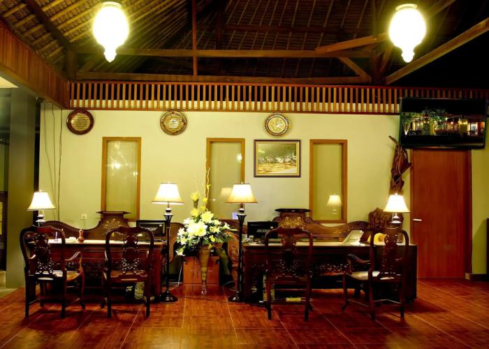 Grand Royal BIL Hotel