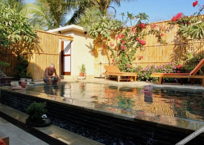 Ekas Surf Resort