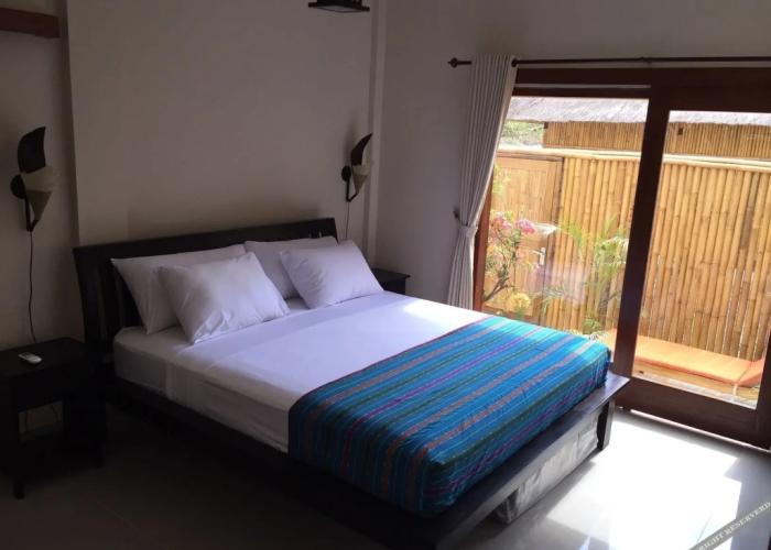 Ekas Surf Resort