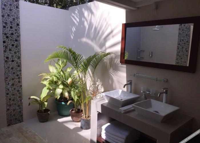 Ekas Surf Resort