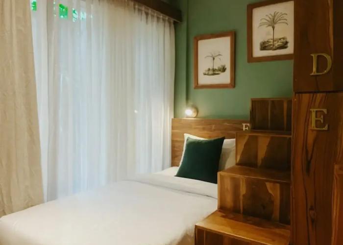PORTER HOTEL - Surf & Yoga Retreat