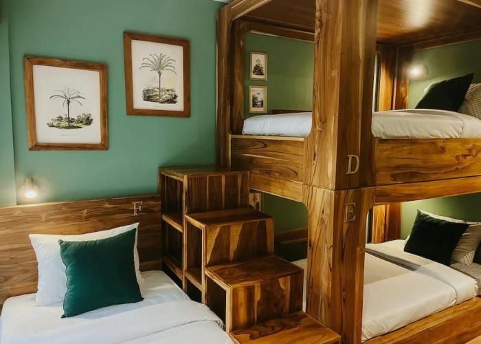 PORTER HOTEL - Surf & Yoga Retreat