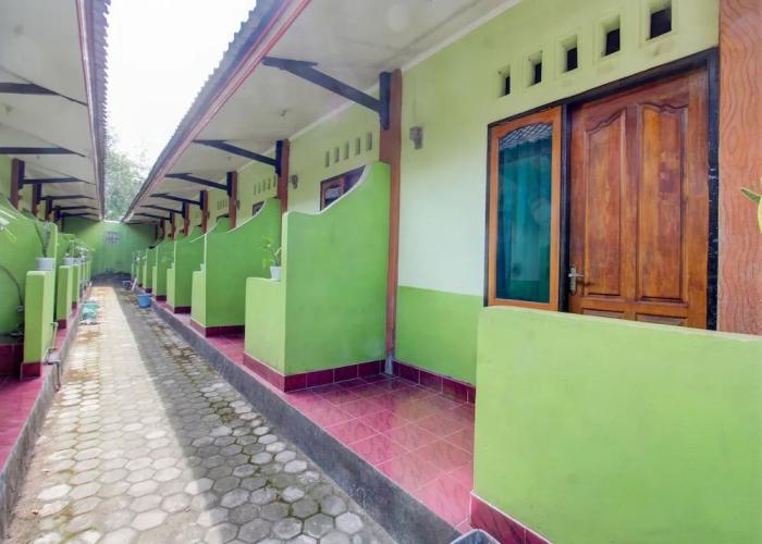 OYO Life 92829 Kos Insan Madani