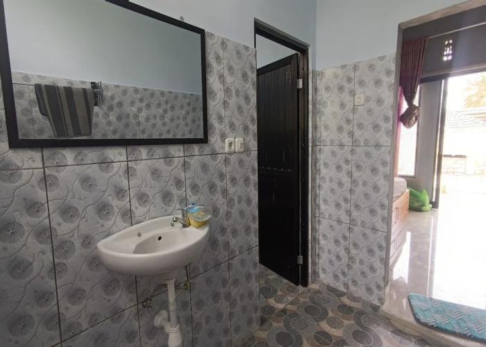 OYO 93638 Lotus Guest House
