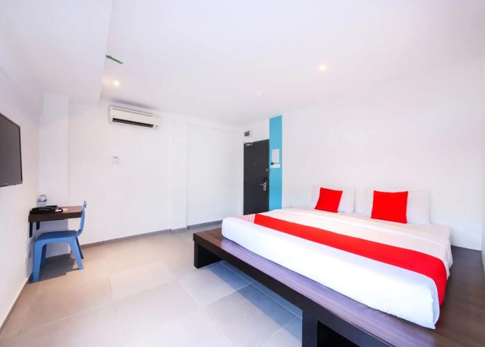 OYO 246 Link Inn (Sanitized Stay)