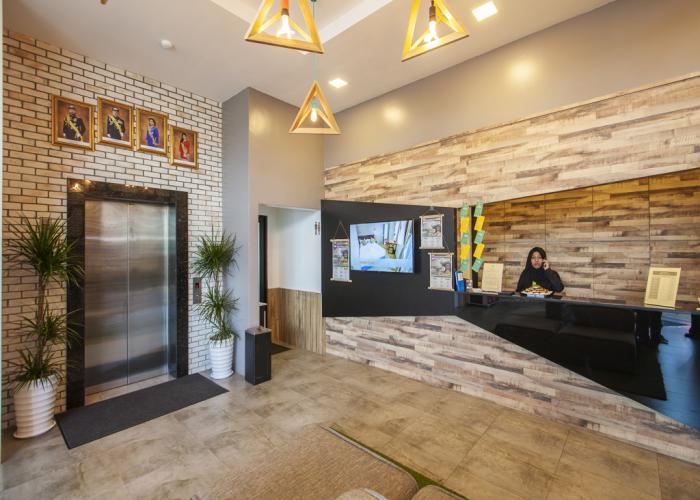 Bzz Hotel