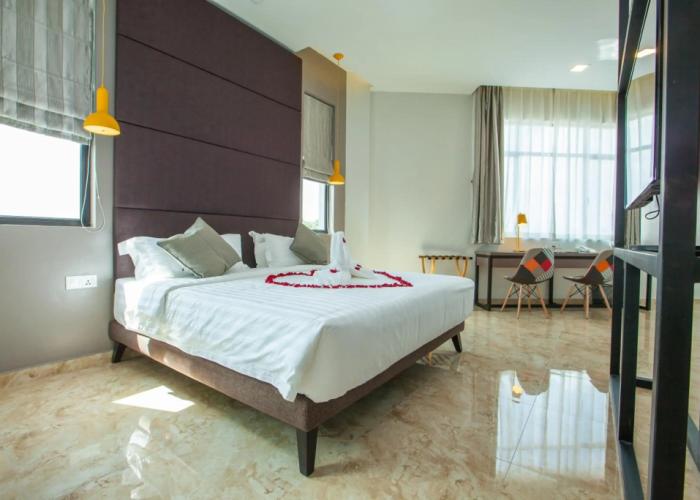 Bzz Hotel