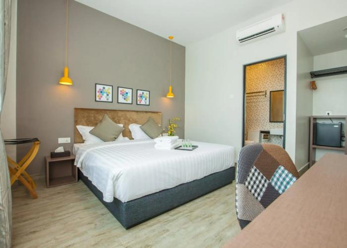 Bzz Hotel