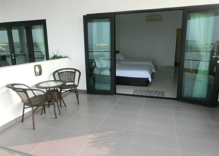 Kukup Xiang Holiday Home