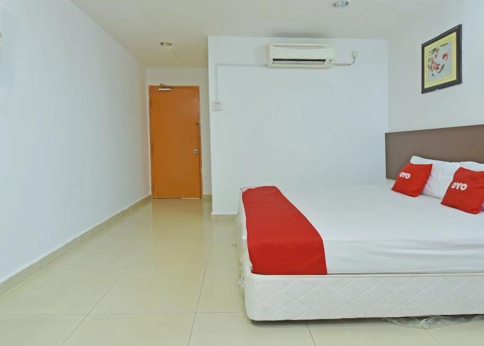 OYO 90494 Sam Huat Hotel