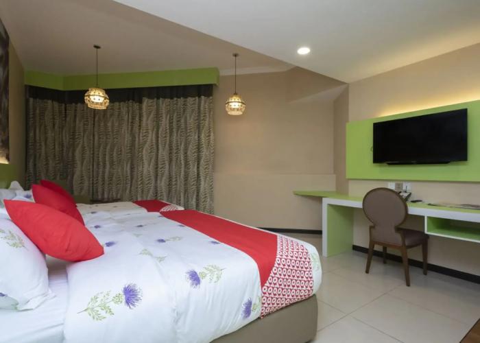 Hotel Holmes Gelang Patah