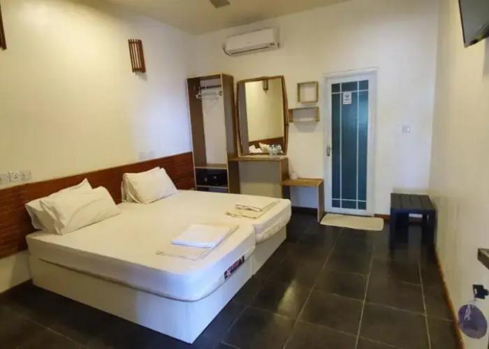Surf Deck Guest House