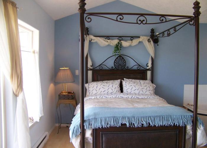 Moonlit Cove B&B