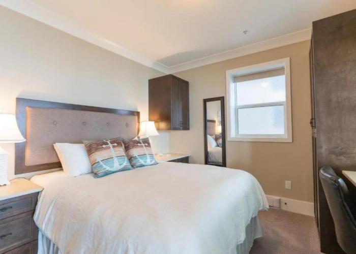 SookePoint Ocean Cottage Resort