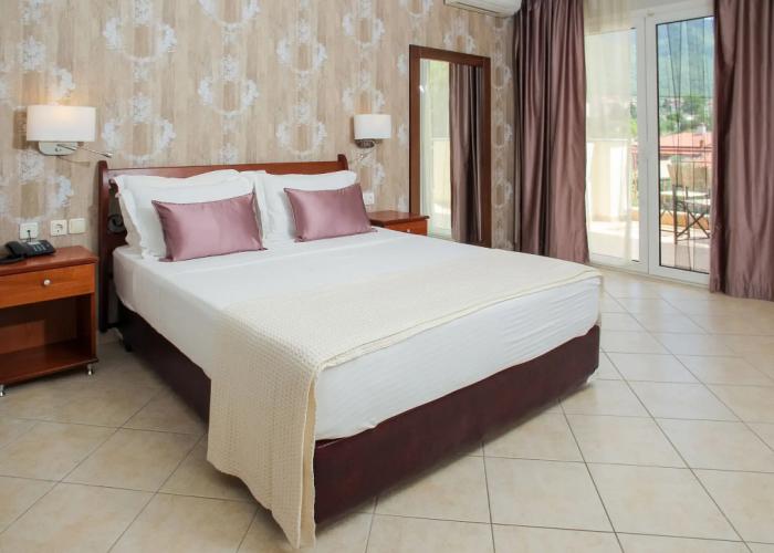 Electra Hotel