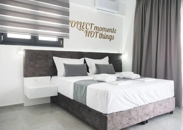 Aeonian Luxury Suites