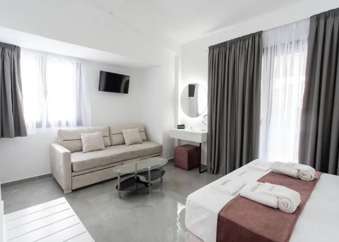 Aeonian Luxury Suites