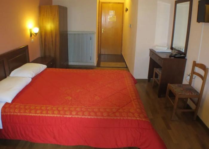 Kroupi Hotel