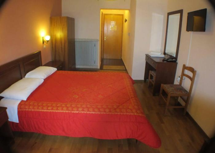 Kroupi Hotel