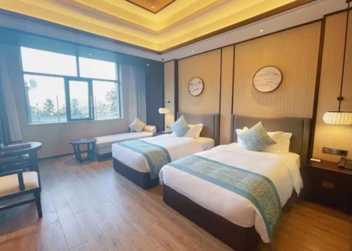 Ramada by Wyndham Xianning Xishan Mountain