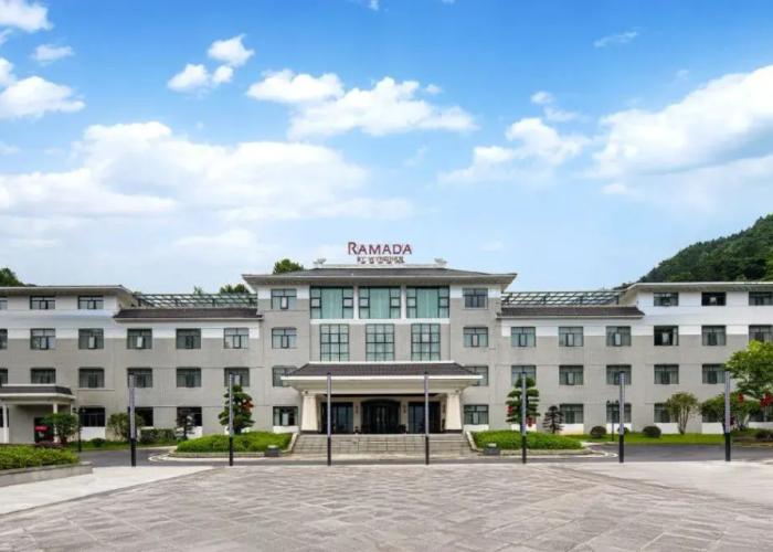 Ramada by Wyndham Xianning Xishan Mountain