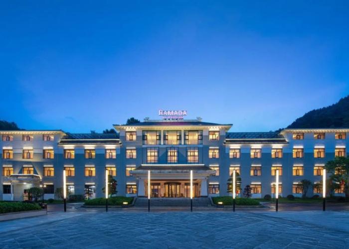 Ramada by Wyndham Xianning Xishan Mountain